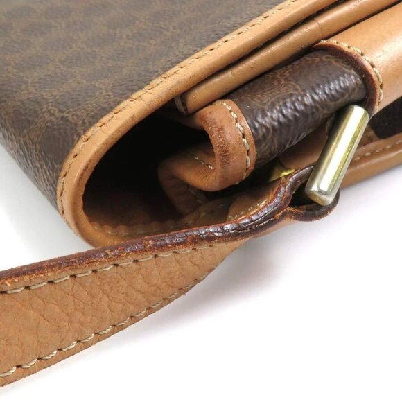 Auth CELINE Macadam Shoulder Bag Brown PVC/Leather/Goldtone - Picture 8 of 14